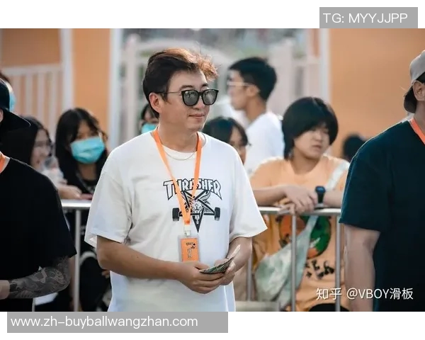 世界杯新闻广州滑板队的战术分析与盯防策略探讨